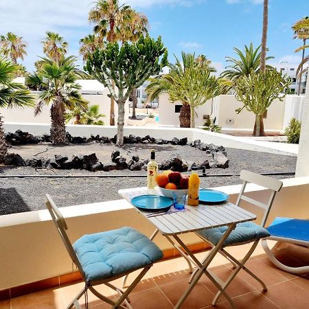 Apartamento Eduardo A Primera Linea Del Mar Costa Teguise Buitenkant foto