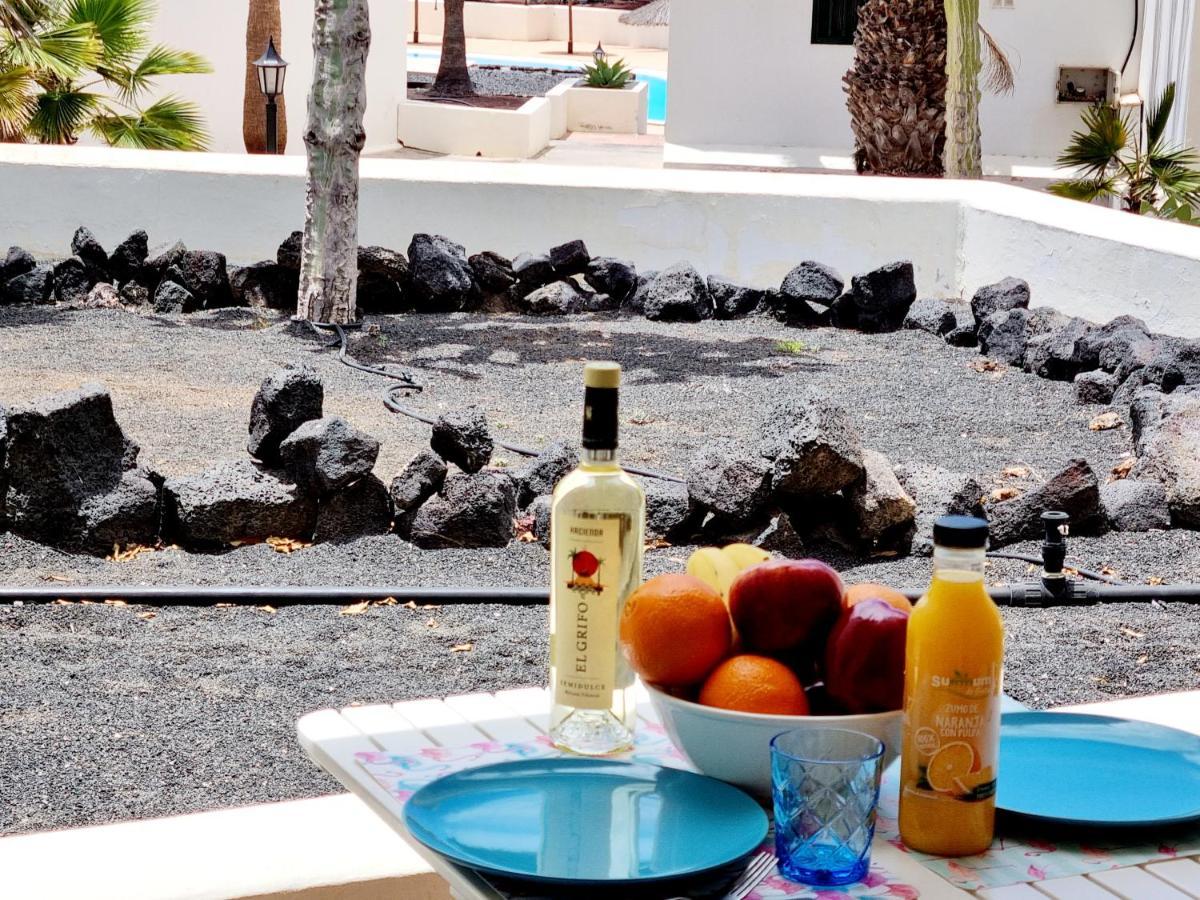 Apartamento Eduardo A Primera Linea Del Mar Costa Teguise Buitenkant foto
