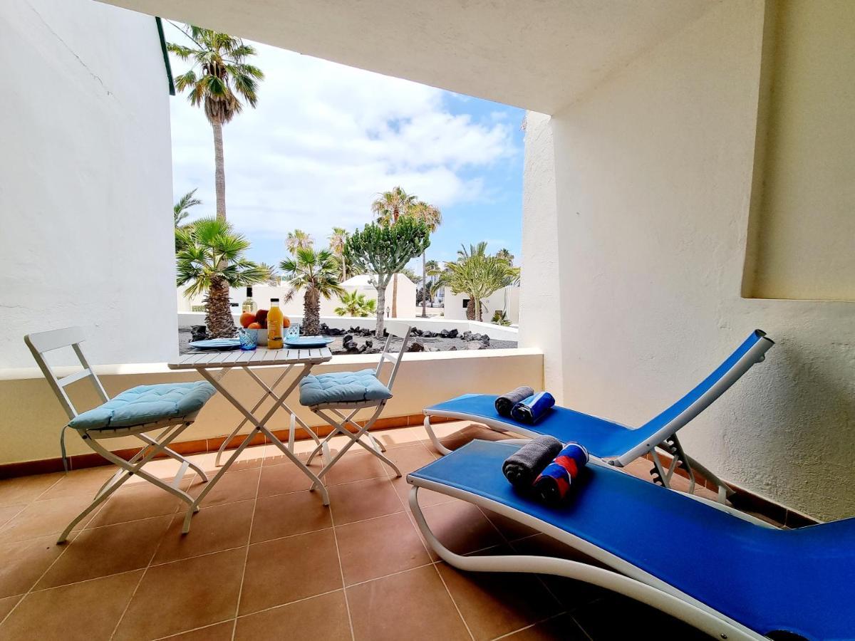 Apartamento Eduardo A Primera Linea Del Mar Costa Teguise Buitenkant foto
