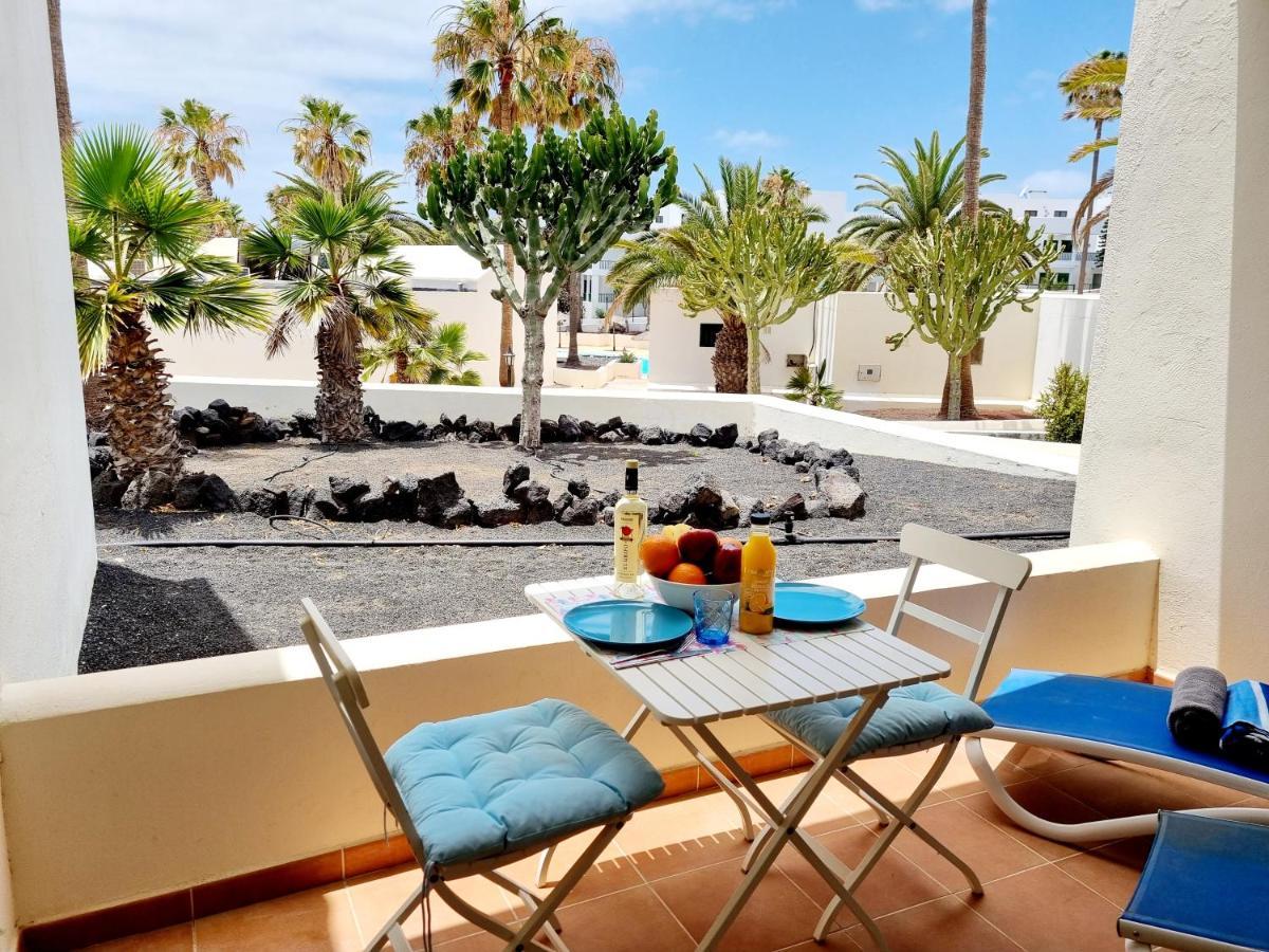 Apartamento Eduardo A Primera Linea Del Mar Costa Teguise Buitenkant foto