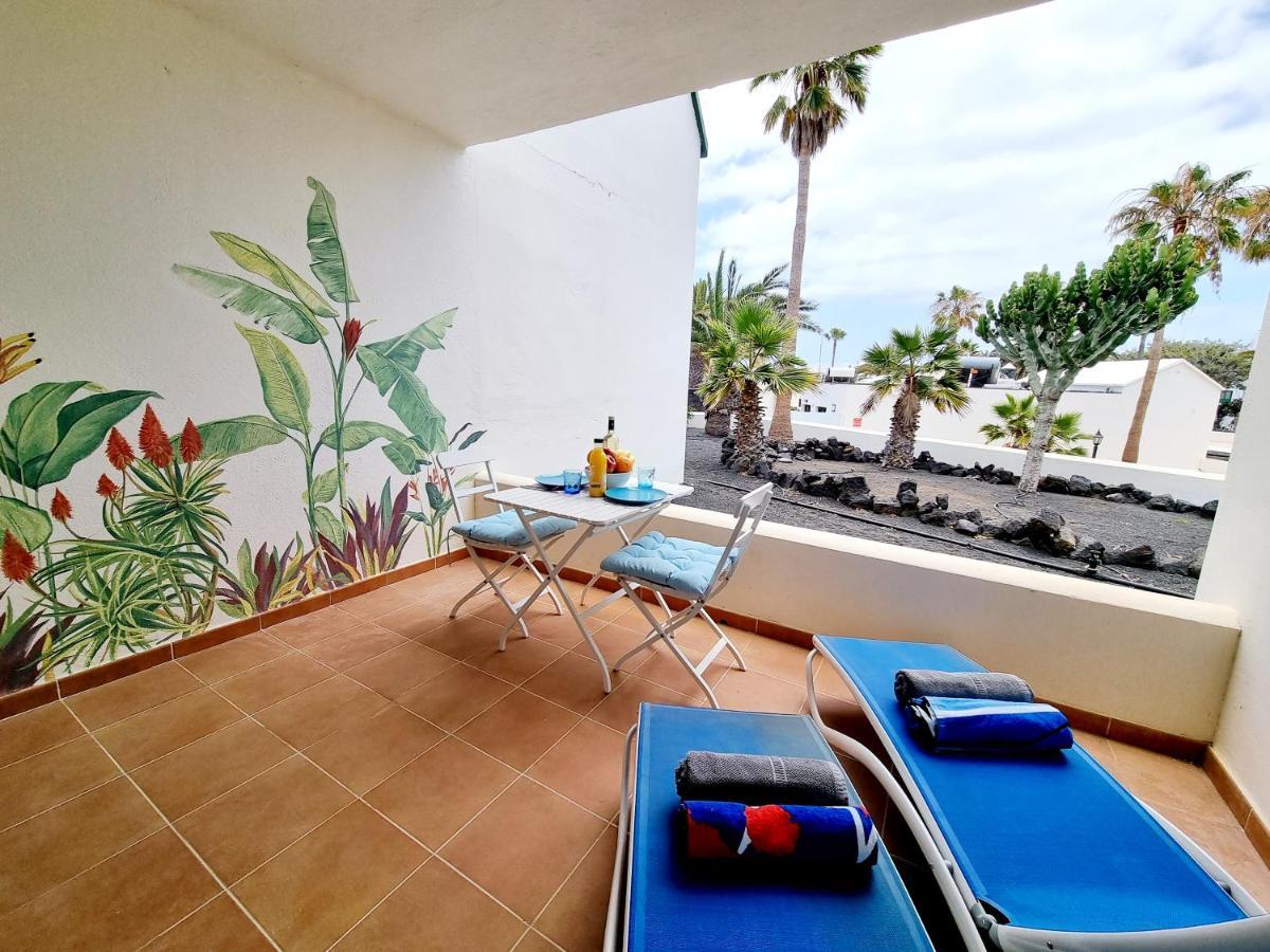 Apartamento Eduardo A Primera Linea Del Mar Costa Teguise Buitenkant foto