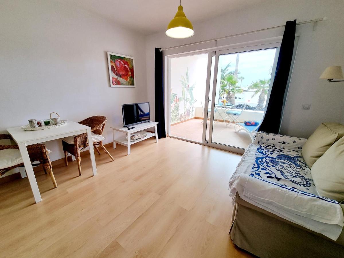 Apartamento Eduardo A Primera Linea Del Mar Costa Teguise Buitenkant foto